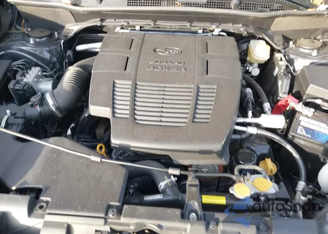 2020 Subaru Forester Touring z USA, uszkodzony, nr VIN JF2SKAXC8LH426552